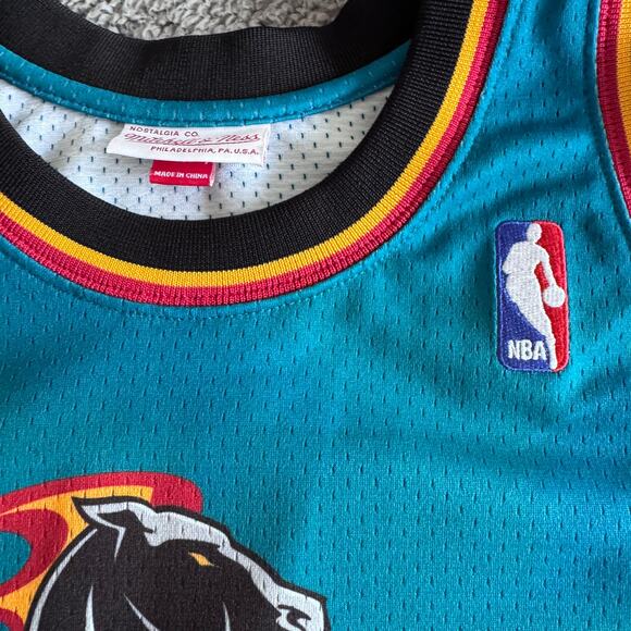 Authentic Mitchell & Ness Grant Hill NBA Detroit Pistons 98-99 Away Jersey Sz 44 - Picture 5 of 13